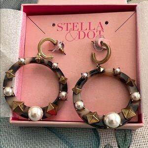 Stella & Dot Gold and Brown Hoop Earrings